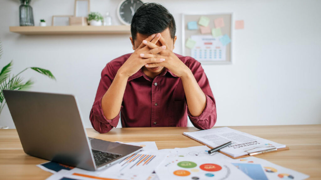 Burnout คืออะไร? ต่างจากความเครียดทั่วไปอย่างไร